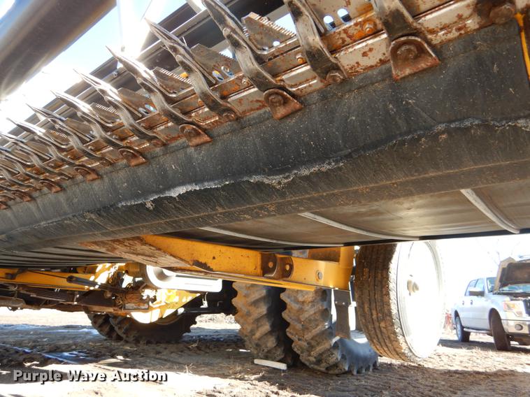 image for item FH9010 2007 New Holland 94C rigid draper head