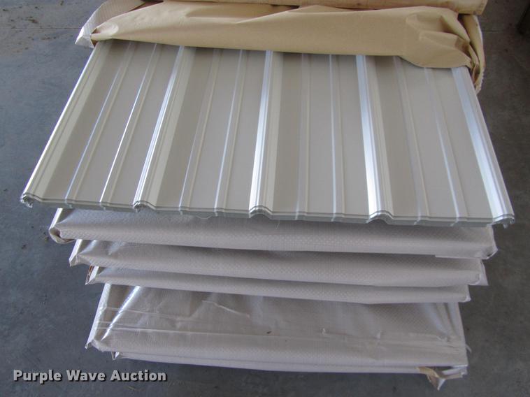 image for item G1528 (60) sheets of metal siding/roofing