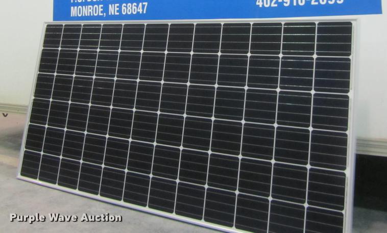 image for item G1532 (26) 2019 Mission solar panels