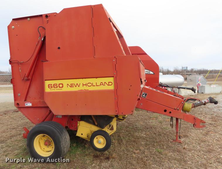 image for item L1497 1994 New Holland 660 round baler