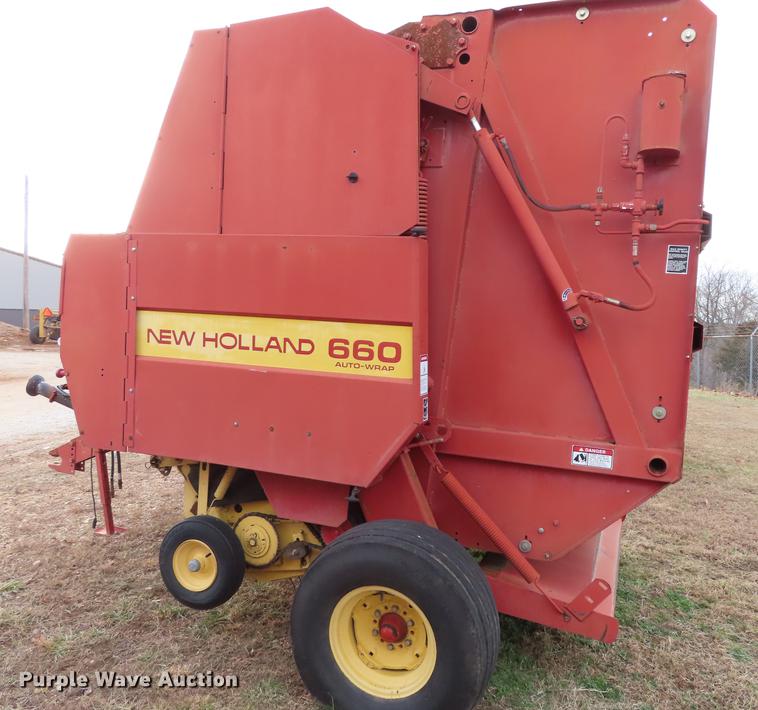 image for item L1497 1994 New Holland 660 round baler