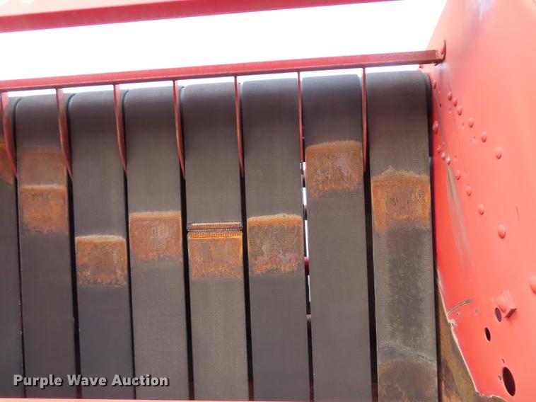 image for item L1497 1994 New Holland 660 round baler