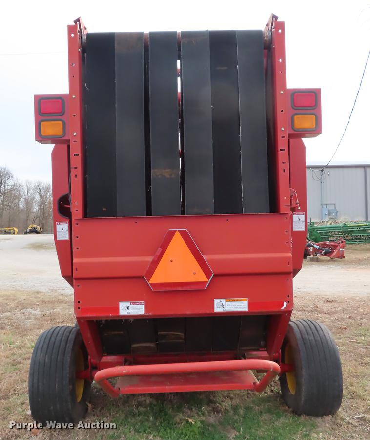image for item L1498 2003 New Holland BR750 round baler