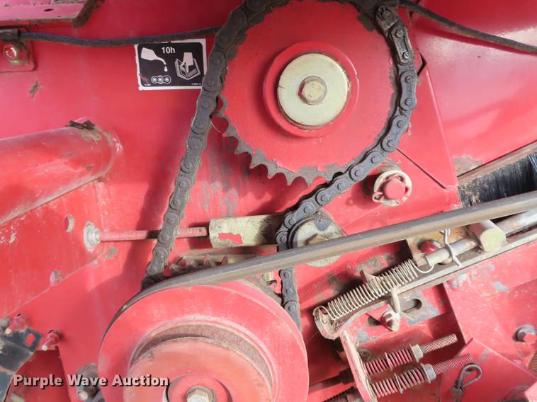 image for item L1498 2003 New Holland BR750 round baler