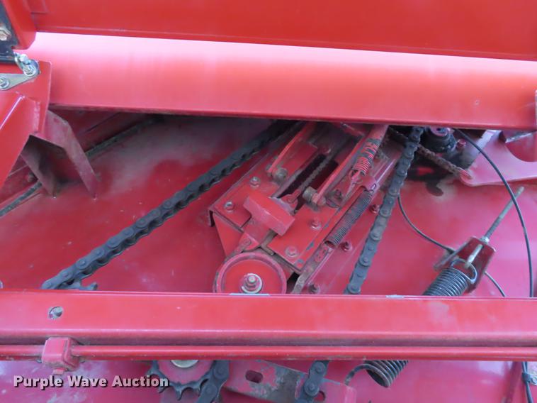 image for item L1498 2003 New Holland BR750 round baler