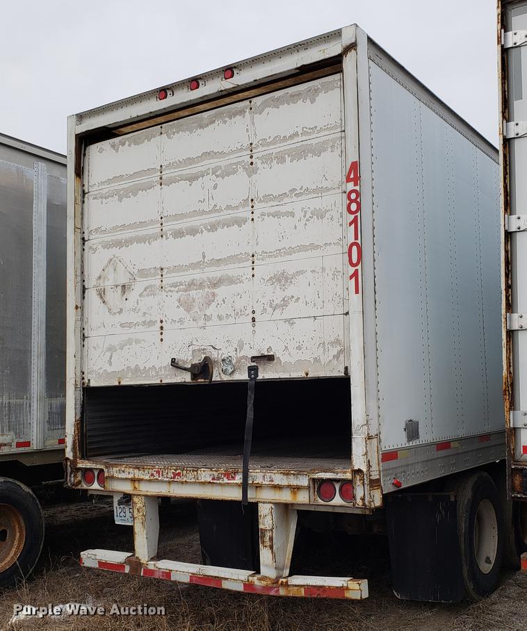 image for item AV9324 1997 Trailmobile dry van trailer