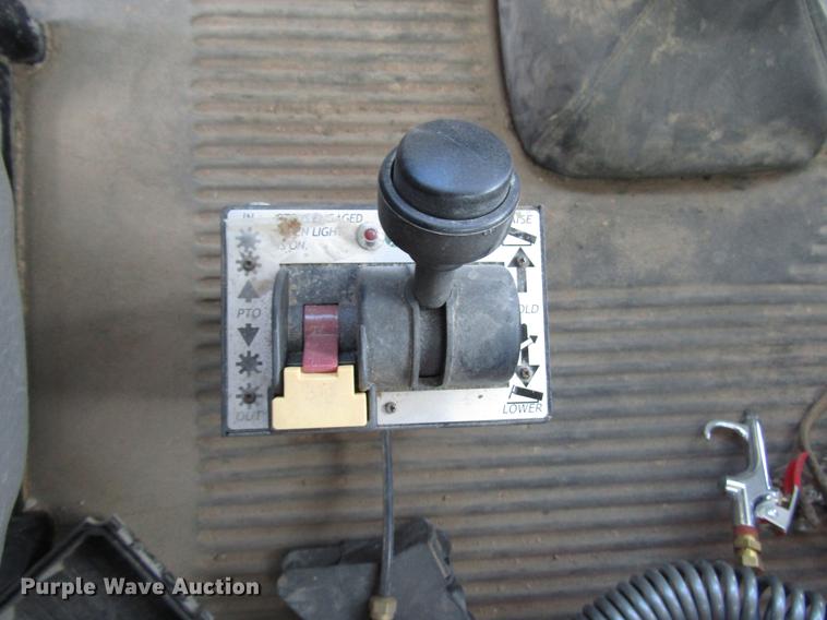 image for item DB6920 2006 Freightliner Columbia semi truck