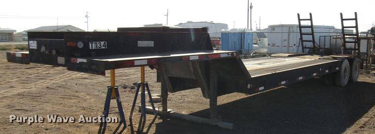 image for item DB6925 1975 Fruehauf drop deck equipment trailer