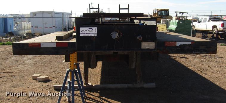 image for item DB6925 1975 Fruehauf drop deck equipment trailer