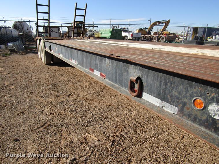 image for item DB6925 1975 Fruehauf drop deck equipment trailer