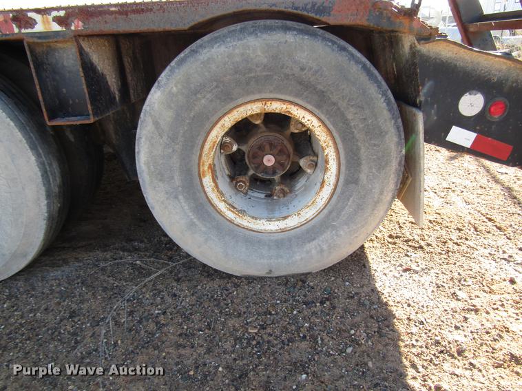 image for item DB6925 1975 Fruehauf drop deck equipment trailer