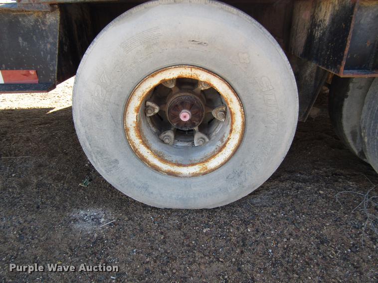 image for item DB6925 1975 Fruehauf drop deck equipment trailer