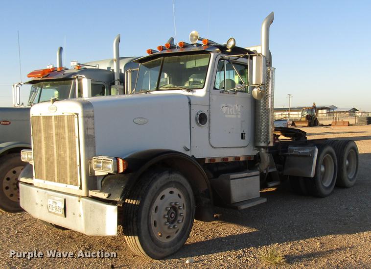 image for item DB6927 1995 Peterbilt 378 semi truck