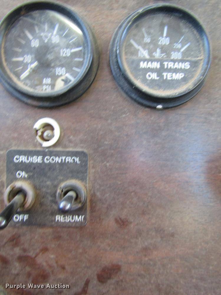 image for item DB6927 1995 Peterbilt 378 semi truck