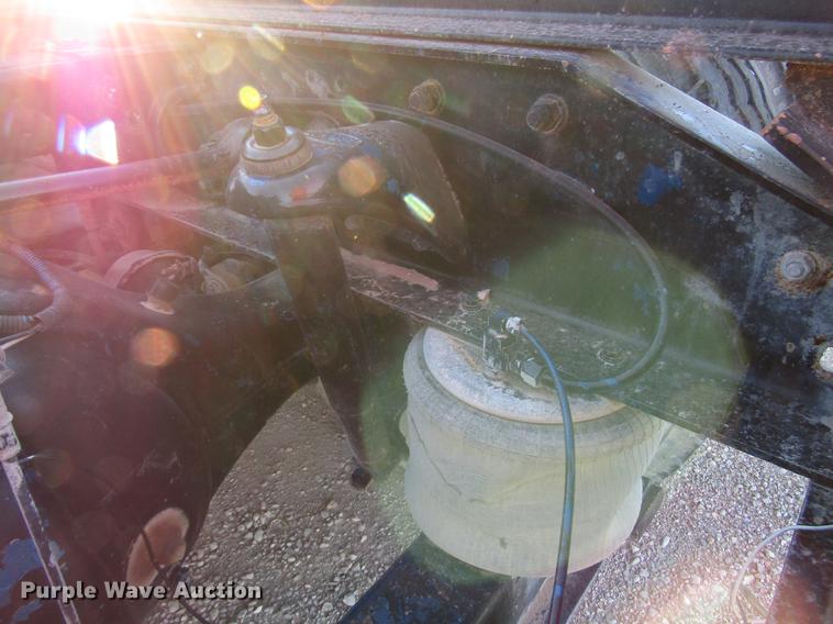 image for item DB6927 1995 Peterbilt 378 semi truck