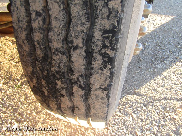 image for item DB6927 1995 Peterbilt 378 semi truck