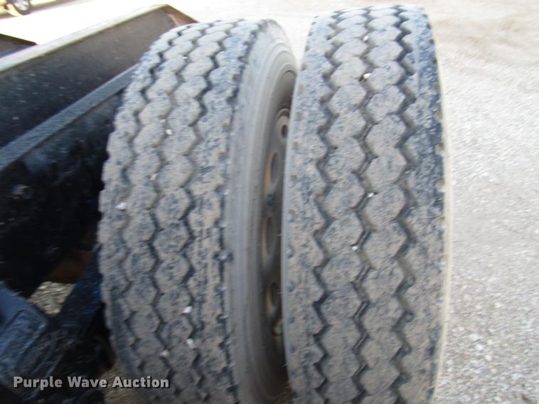 image for item DB6927 1995 Peterbilt 378 semi truck