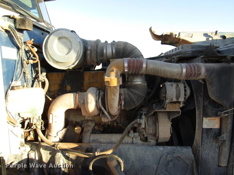 image for item DB6927 1995 Peterbilt 378 semi truck