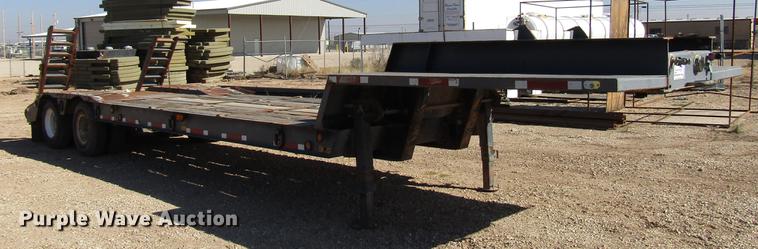 image for item DB6937 1973 Hyster drop deck equipment trailer