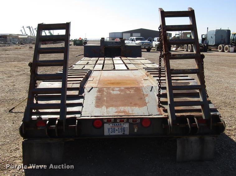 image for item DB6937 1973 Hyster drop deck equipment trailer