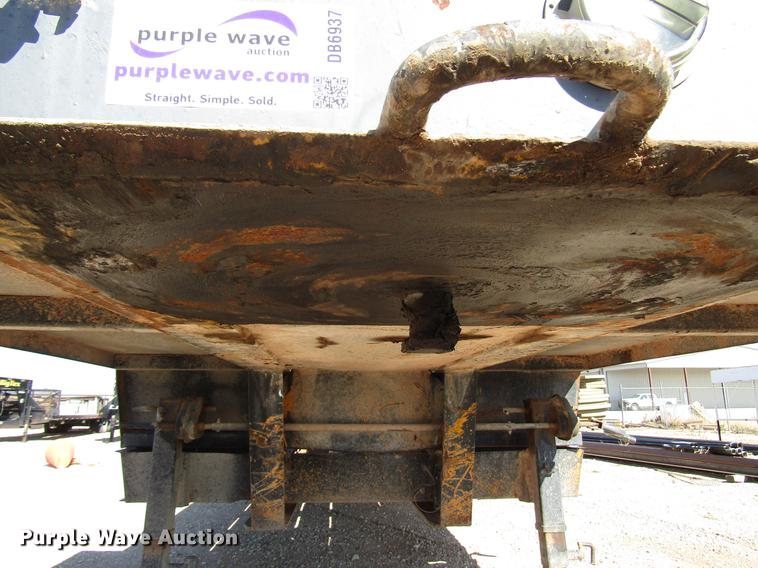 image for item DB6937 1973 Hyster drop deck equipment trailer