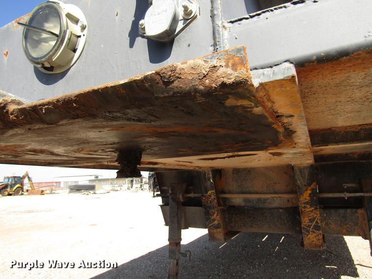 image for item DB6937 1973 Hyster drop deck equipment trailer