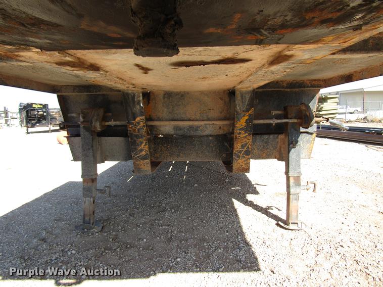 image for item DB6937 1973 Hyster drop deck equipment trailer