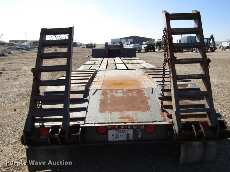 image for item DB6937 1973 Hyster drop deck equipment trailer