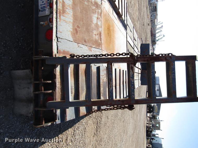 image for item DB6937 1973 Hyster drop deck equipment trailer