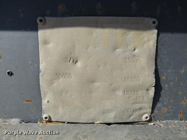 image for item DB6937 1973 Hyster drop deck equipment trailer