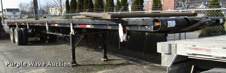 image for item DB6949 1980 Hobbs 80K-40 flatbed trailer