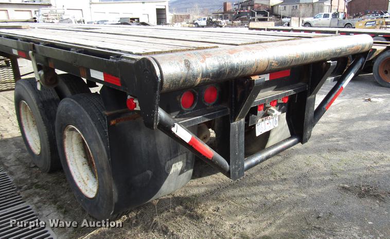 image for item DB6949 1980 Hobbs 80K-40 flatbed trailer