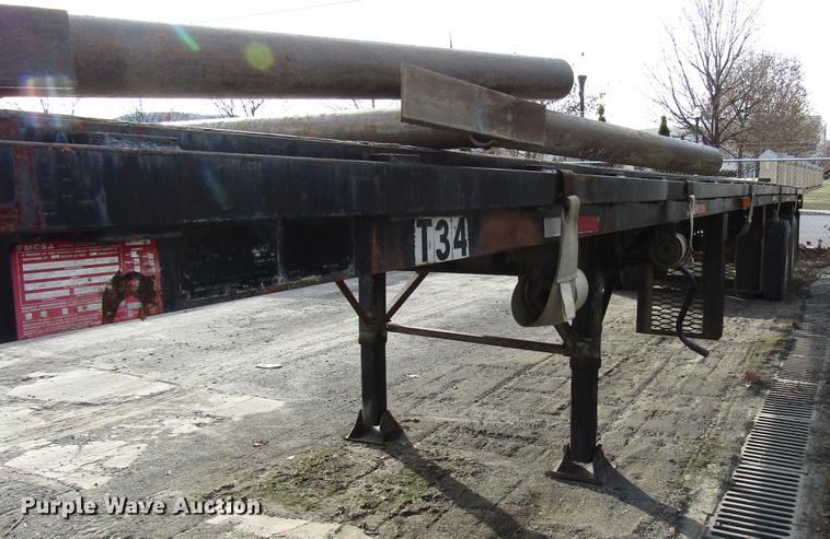 image for item DB6949 1980 Hobbs 80K-40 flatbed trailer