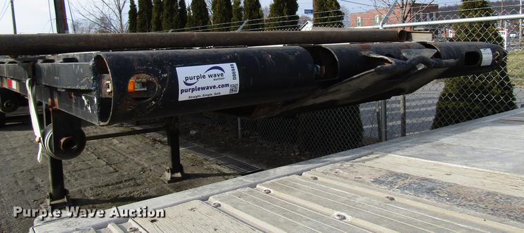 image for item DB6949 1980 Hobbs 80K-40 flatbed trailer