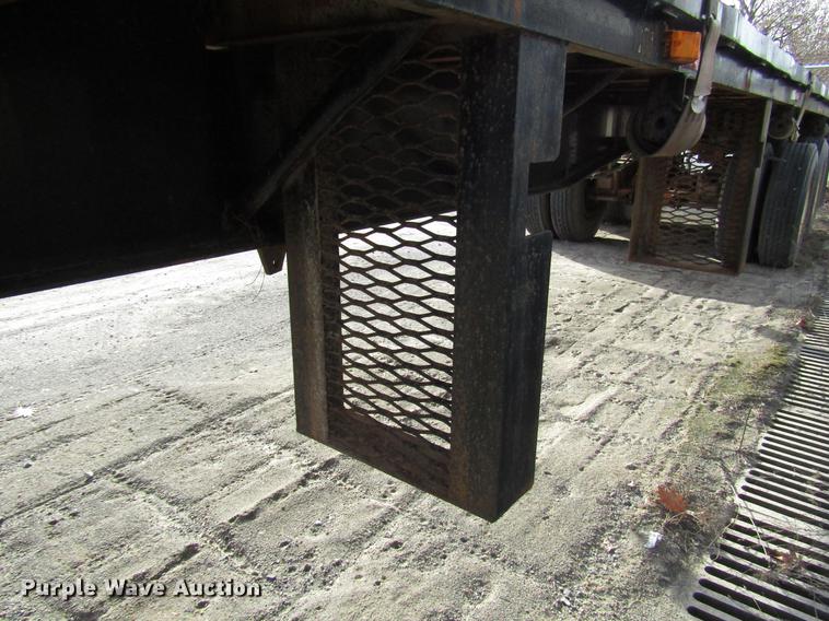 image for item DB6949 1980 Hobbs 80K-40 flatbed trailer