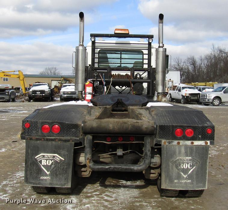 image for item DB6962 2001 Mack CH613 semi truck