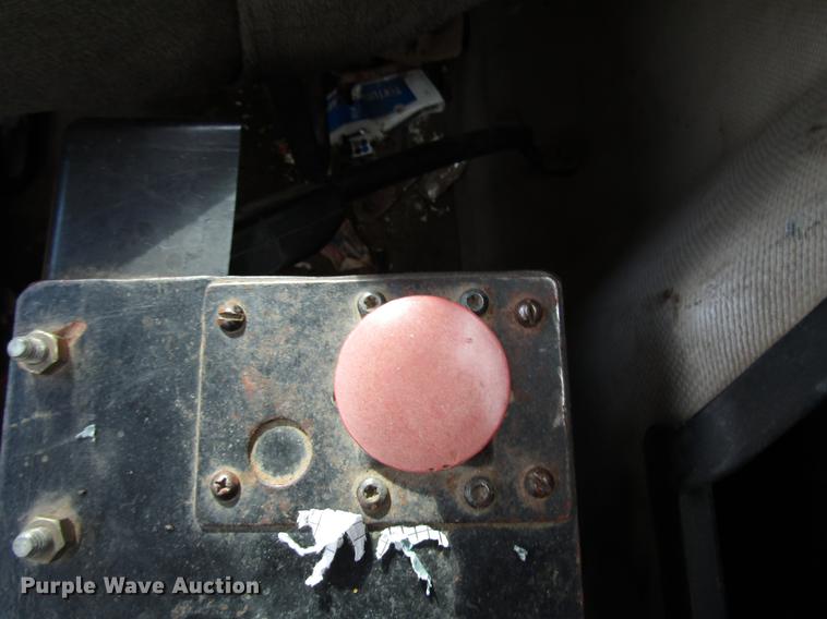 image for item DB6962 2001 Mack CH613 semi truck