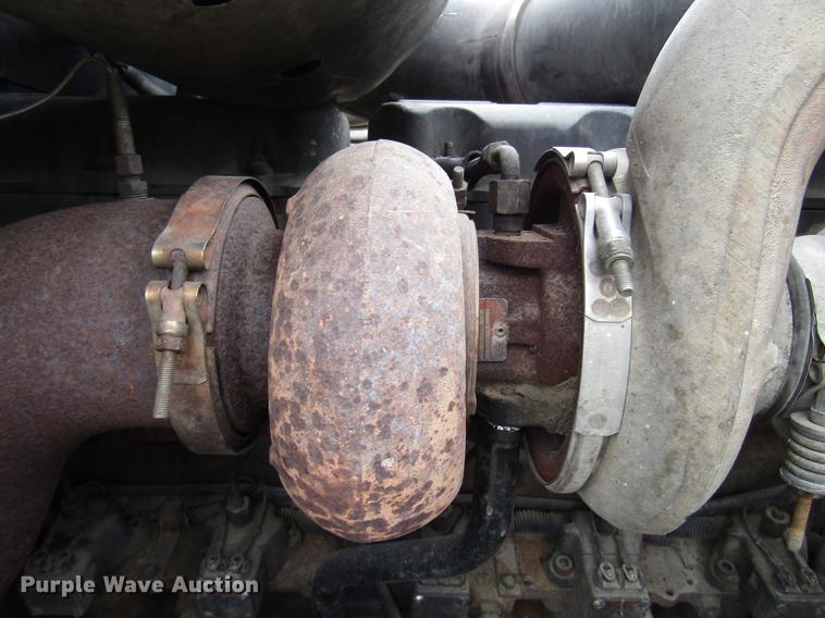 image for item DB6962 2001 Mack CH613 semi truck