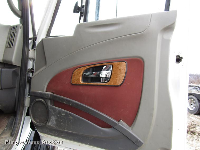 image for item DB6963 2009 International ProStar semi truck