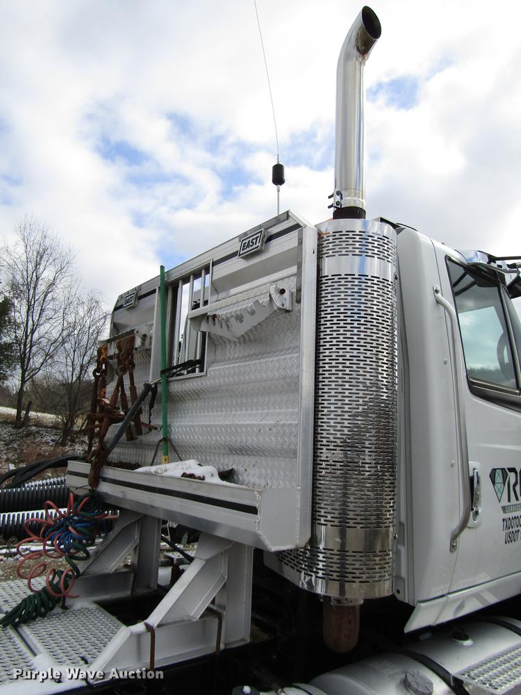 image for item DB6963 2009 International ProStar semi truck