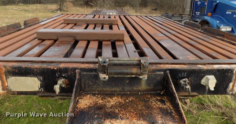 image for item DD3582 1978 Aztec drop deck trailer