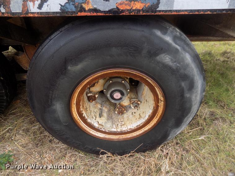 image for item DD3582 1978 Aztec drop deck trailer