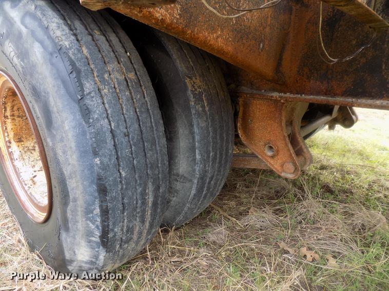 image for item DD3582 1978 Aztec drop deck trailer