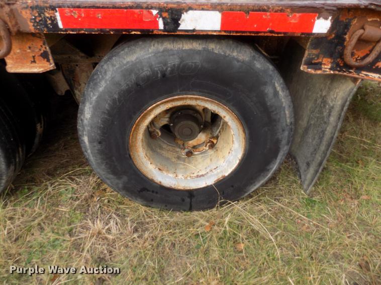 image for item DD3582 1978 Aztec drop deck trailer