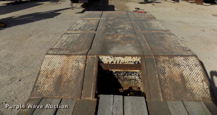 image for item DD3587 1985 Williams lowboy equipment trailer