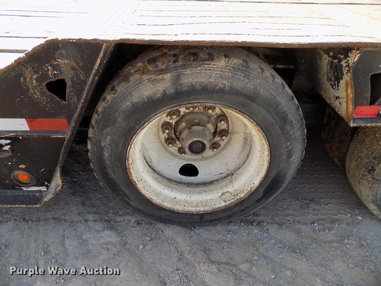 image for item DD3587 1985 Williams lowboy equipment trailer