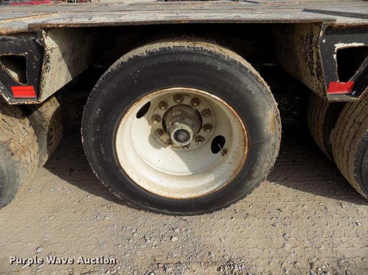 image for item DD3587 1985 Williams lowboy equipment trailer