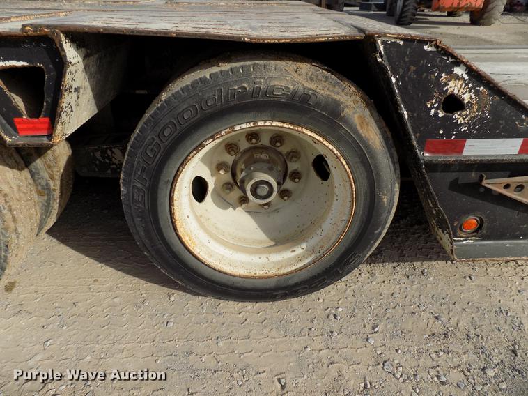 image for item DD3587 1985 Williams lowboy equipment trailer