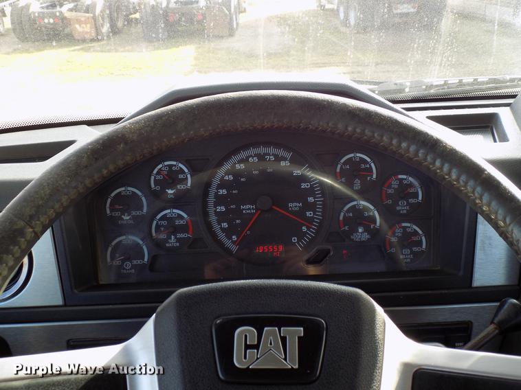 image for item DD3607 2015 Caterpillar CT660S semi truck