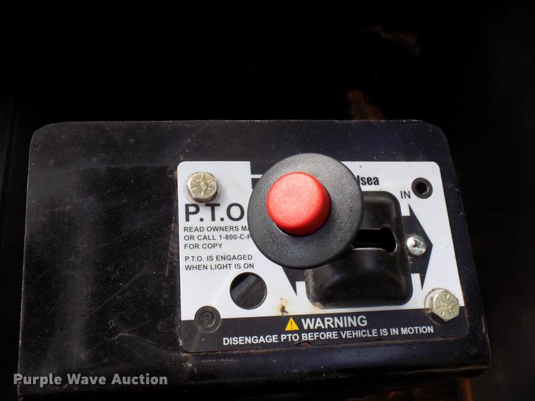 image for item DD3607 2015 Caterpillar CT660S semi truck